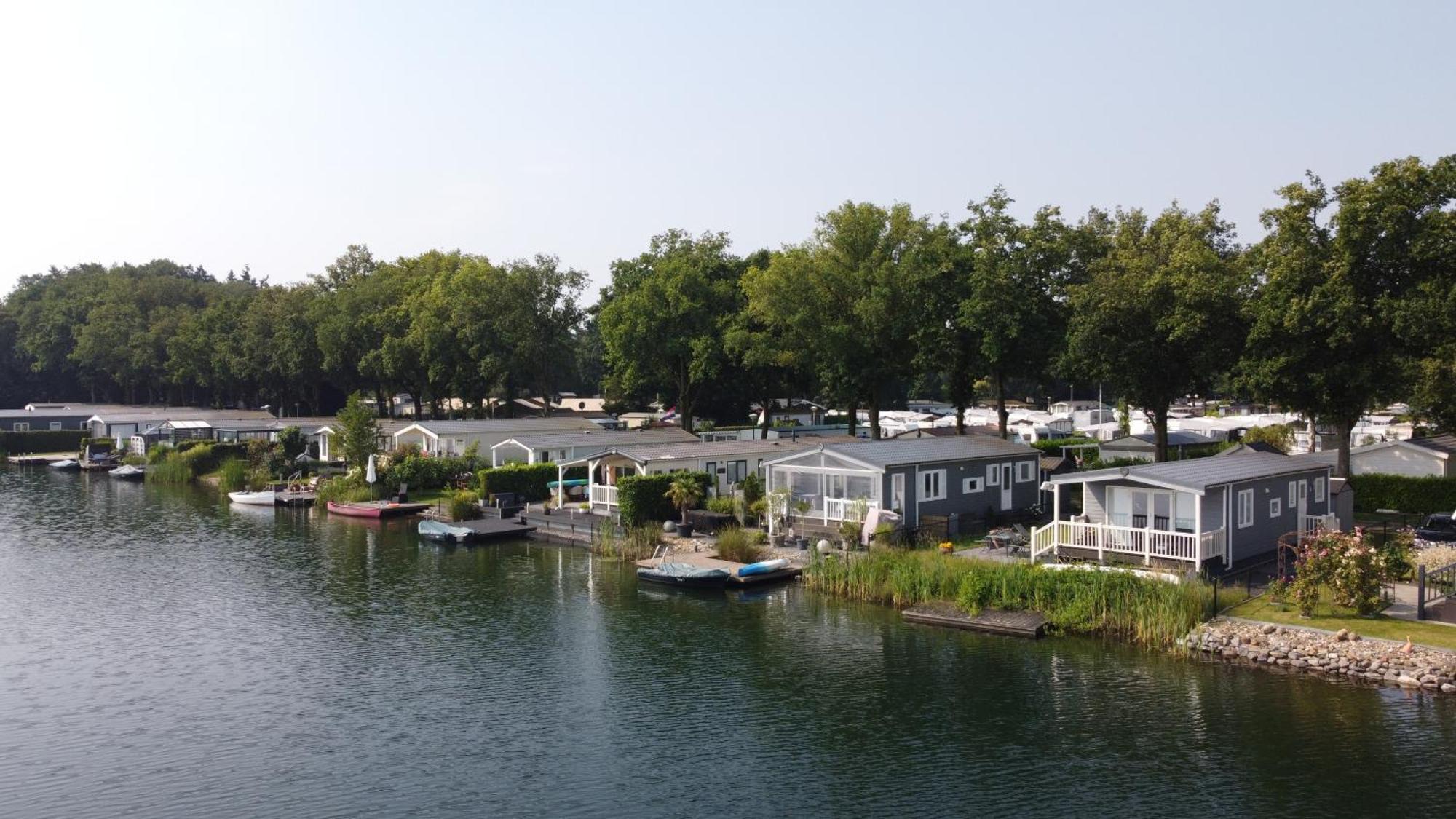 Vakantiepark Klein Vink - Boulevard 27 アルセン エクステリア 写真